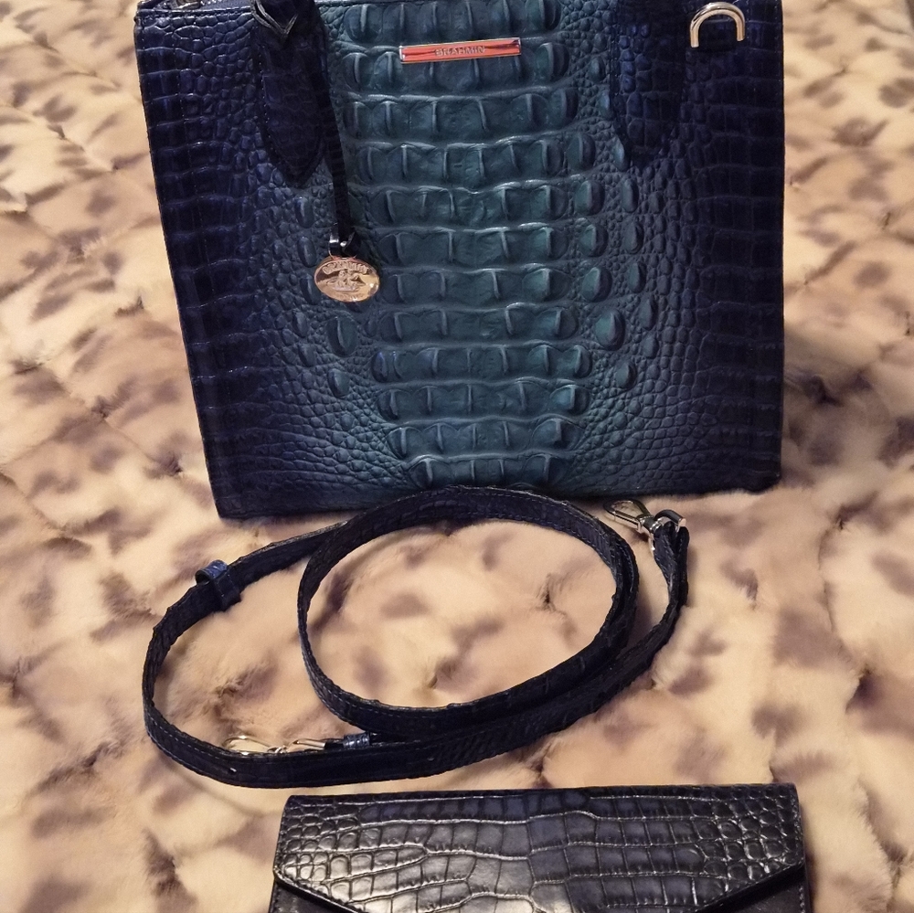 Small Caroline Handbag and Veronica Wallet - Picture 3 of 8
